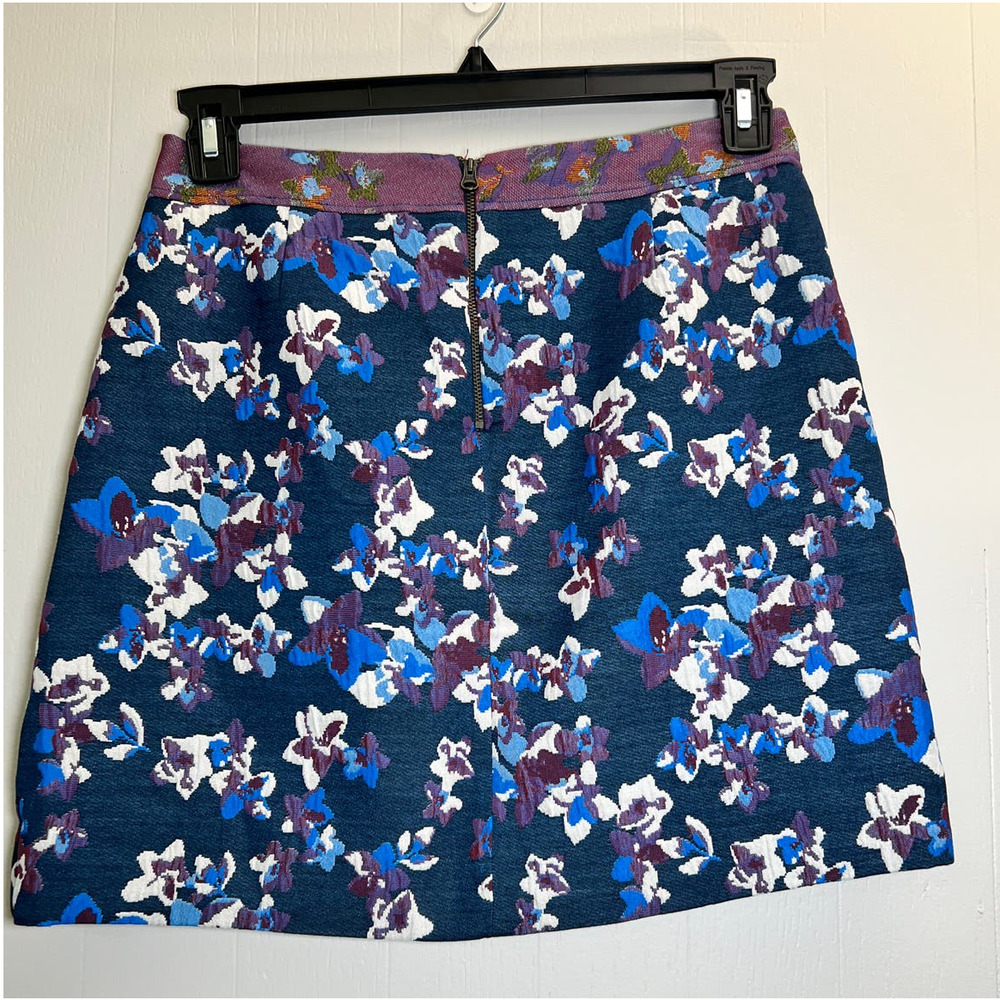 Maeve by Anthropologie Floral Tapestry Mini Skirt Size 4 - Picture 2 of 6
